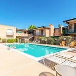 Casa Feliz Old Town Condo With Pool By Downtown!