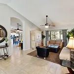 Charming Scottsdale Home With Pool, Hot Tub And Patio!