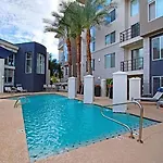 Modern 2 Bedroom Apt In Scottsdale