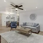 Charming Condo In Scottsdale!