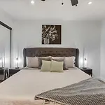 Charming Condo In Scottsdale!