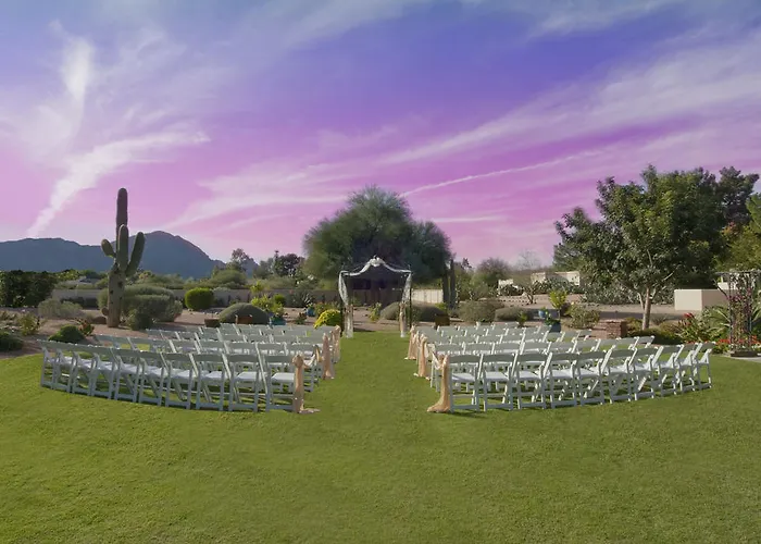 Scottsdale Cottonwoods Resort & Suites