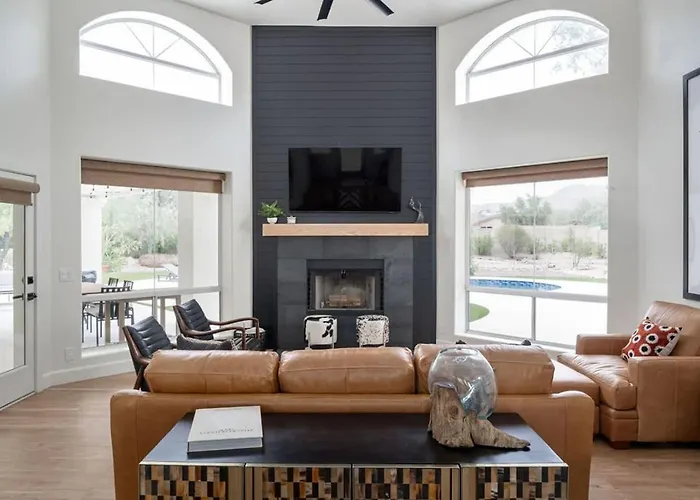 Scottsdale Paradise Home - Modern Luxe With Pool & Putt