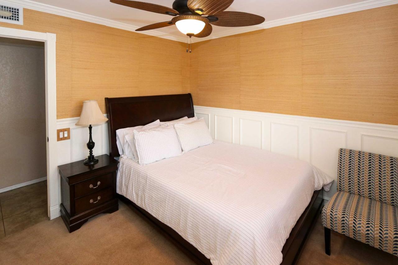 Holiday home Charming With Pool, Hot Tub And Patio! *