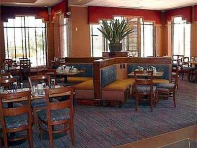 Hilton Garden North/perimeter Center 3*