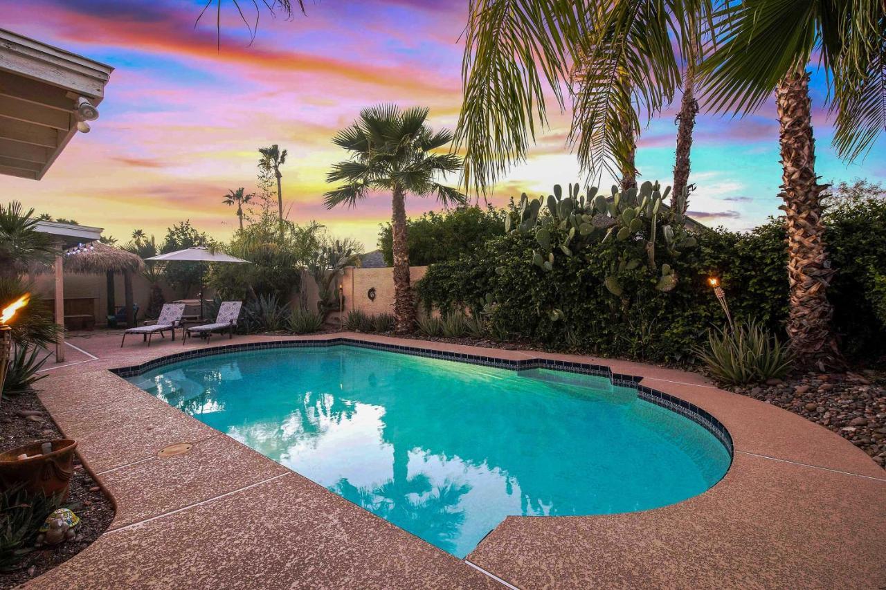 Charming With Pool, Hot Tub And Patio! *