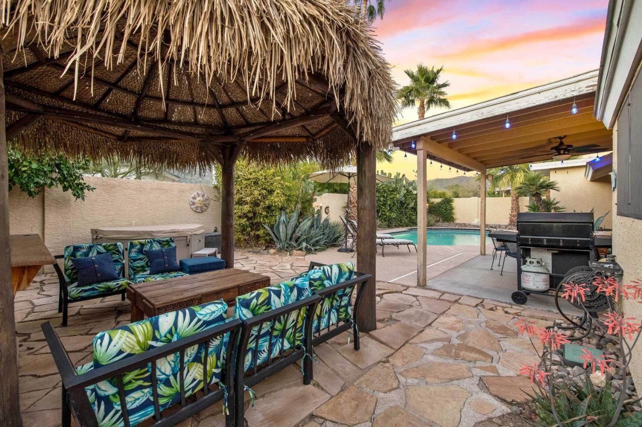 Charming With Pool, Hot Tub And Patio! Holiday home *