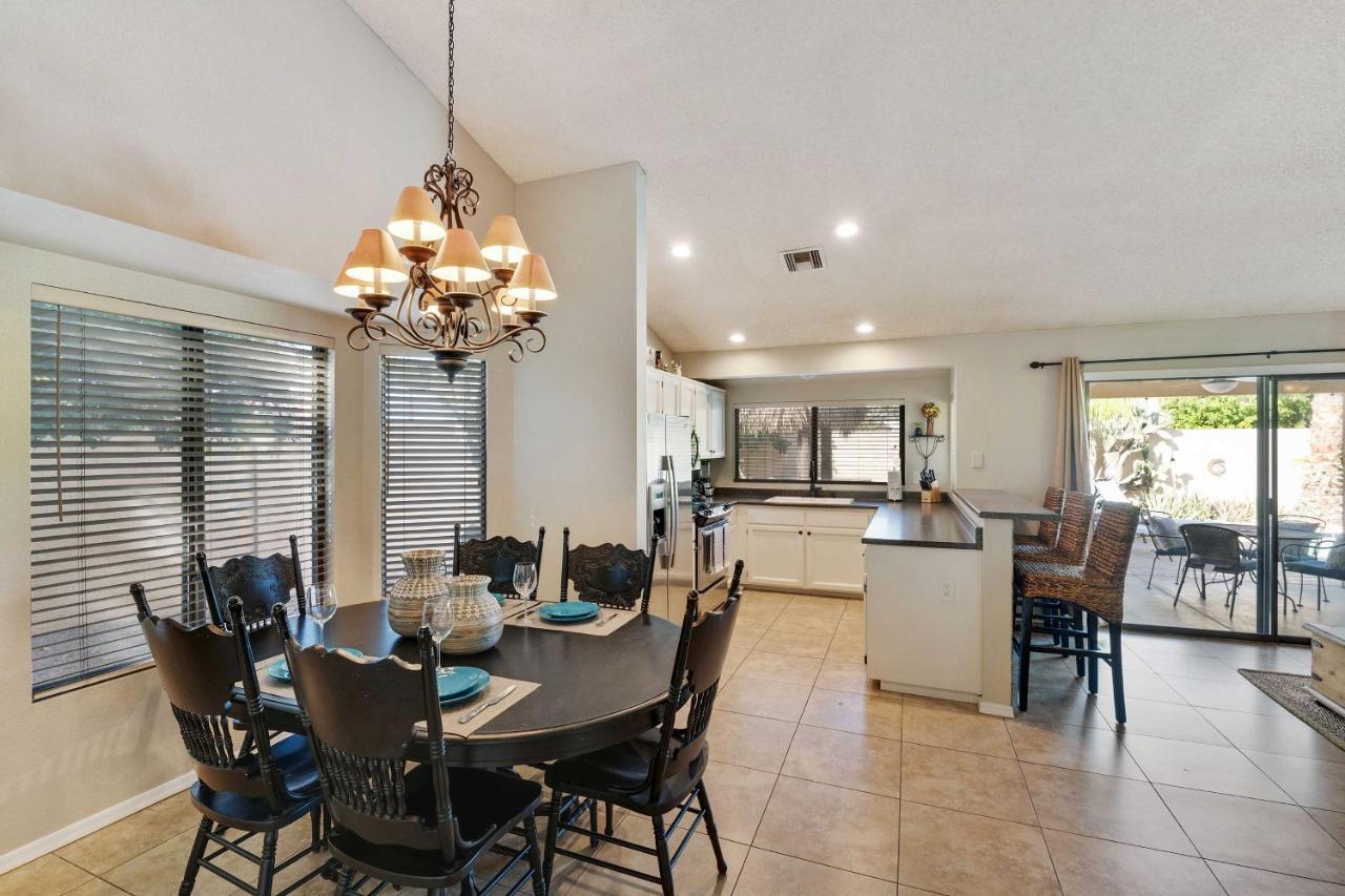 Holiday home Charming With Pool, Hot Tub And Patio! Scottsdale