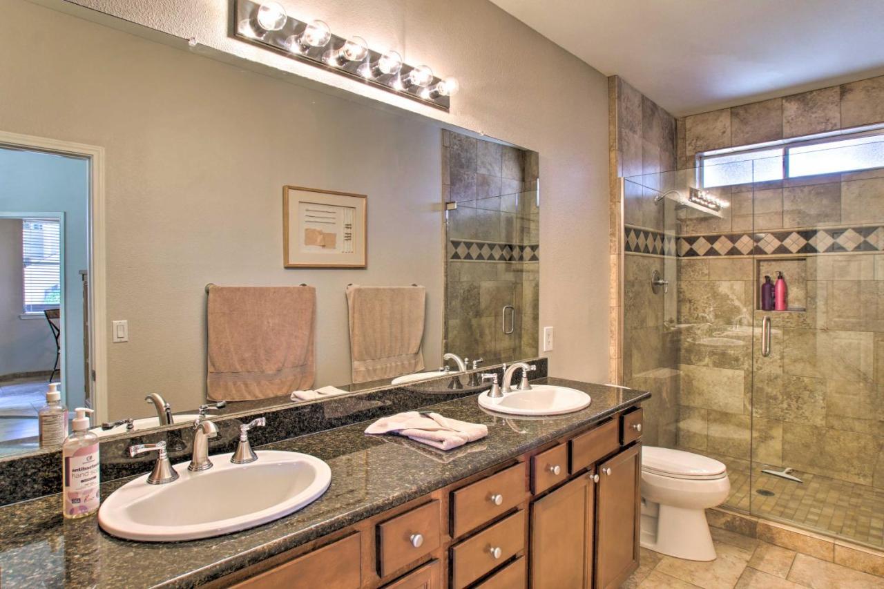 Apartment With Pool Walk To Kierland