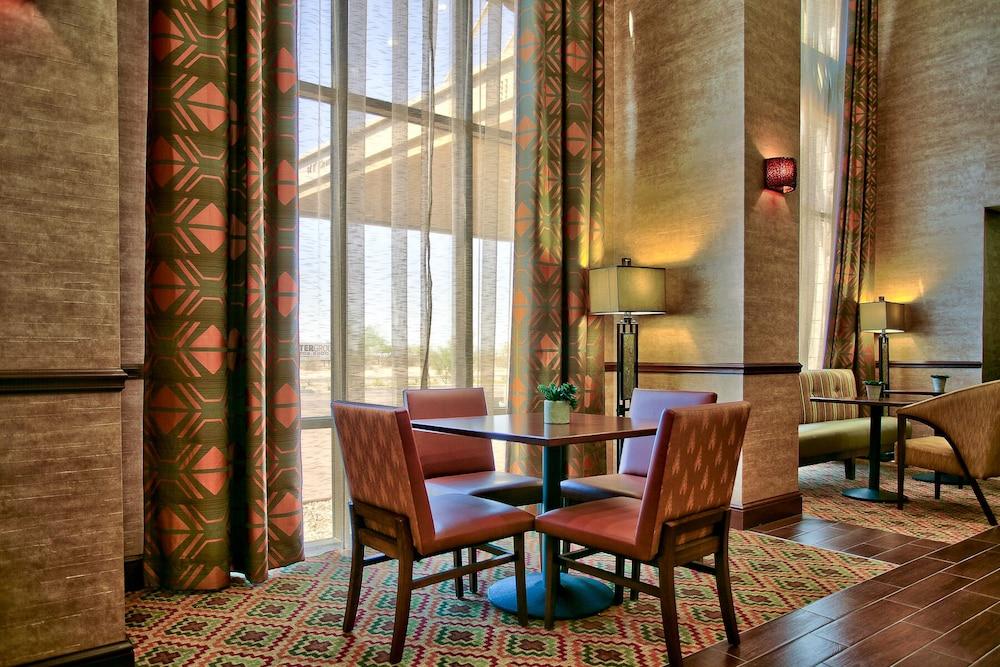 Hampton & At Talking Stick 3*