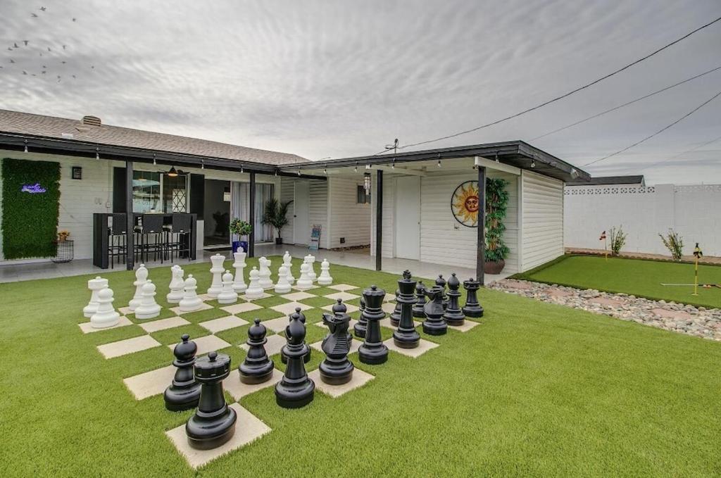 Charming Zen With Heated Pool, Pool Table, Arcade And Mini Golf. Holiday home *