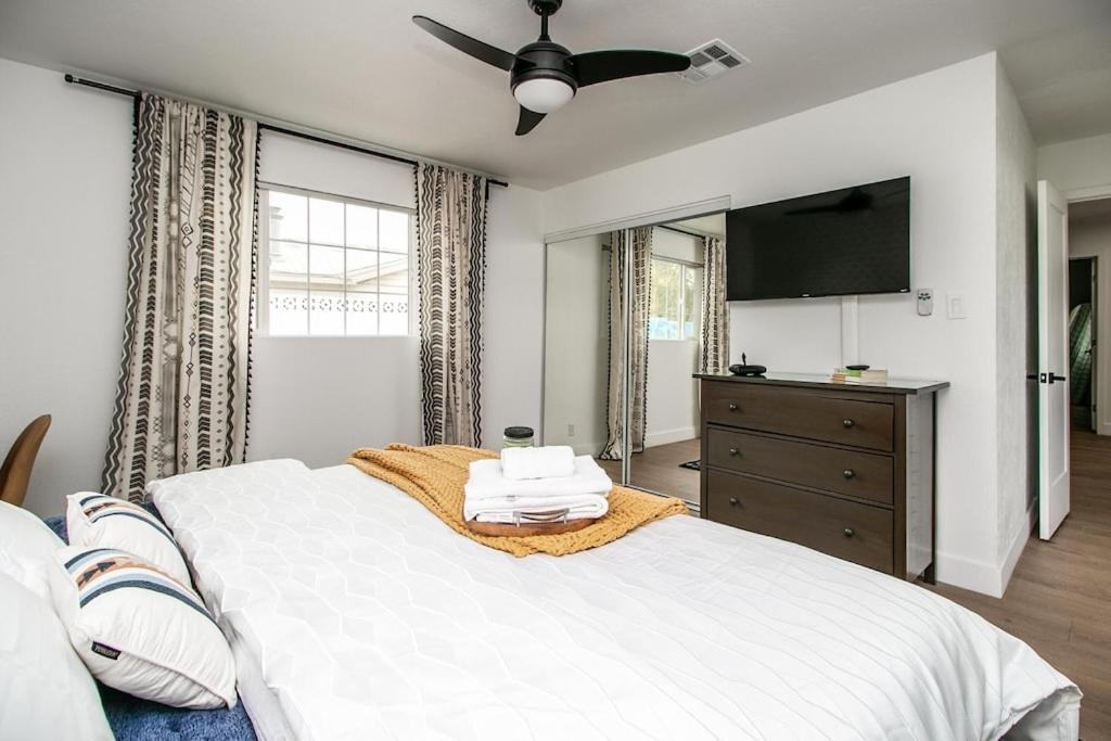 Charming Zen With Heated Pool, Pool Table, Arcade And Mini Golf. * Scottsdale