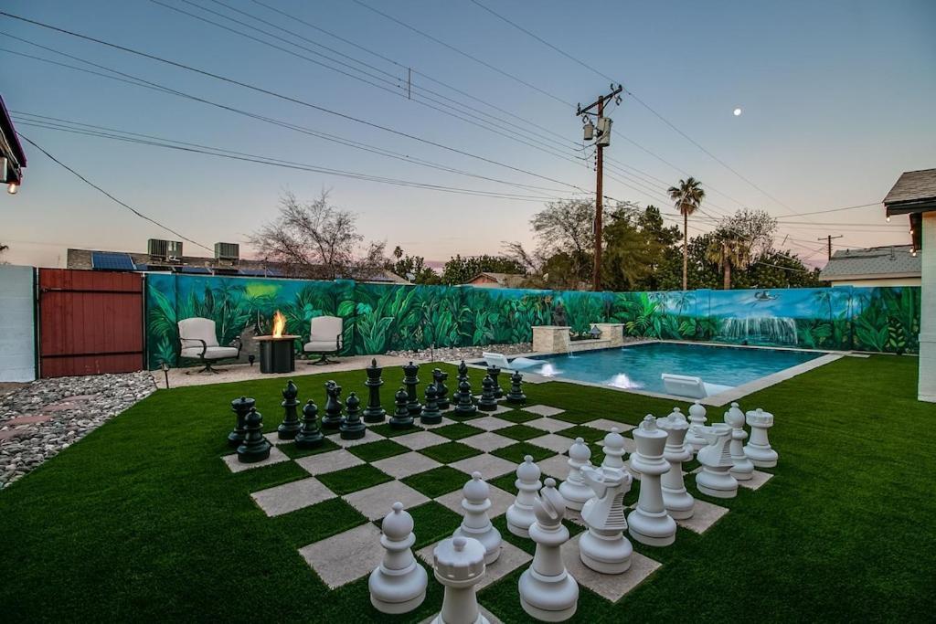 Holiday home Charming Zen With Heated Pool, Pool Table, Arcade And Mini Golf. *
