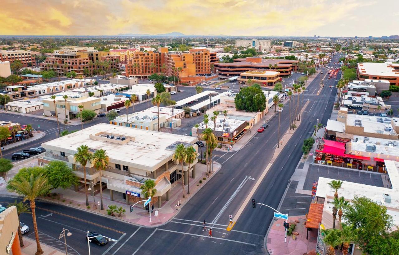 Live Above Shops And Restaurants In Oldtown Scottsdale