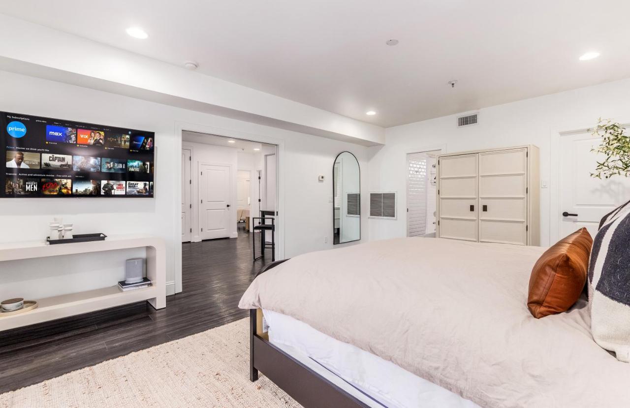 Live Above Shops And Restaurants In Oldtown Holiday home Scottsdale