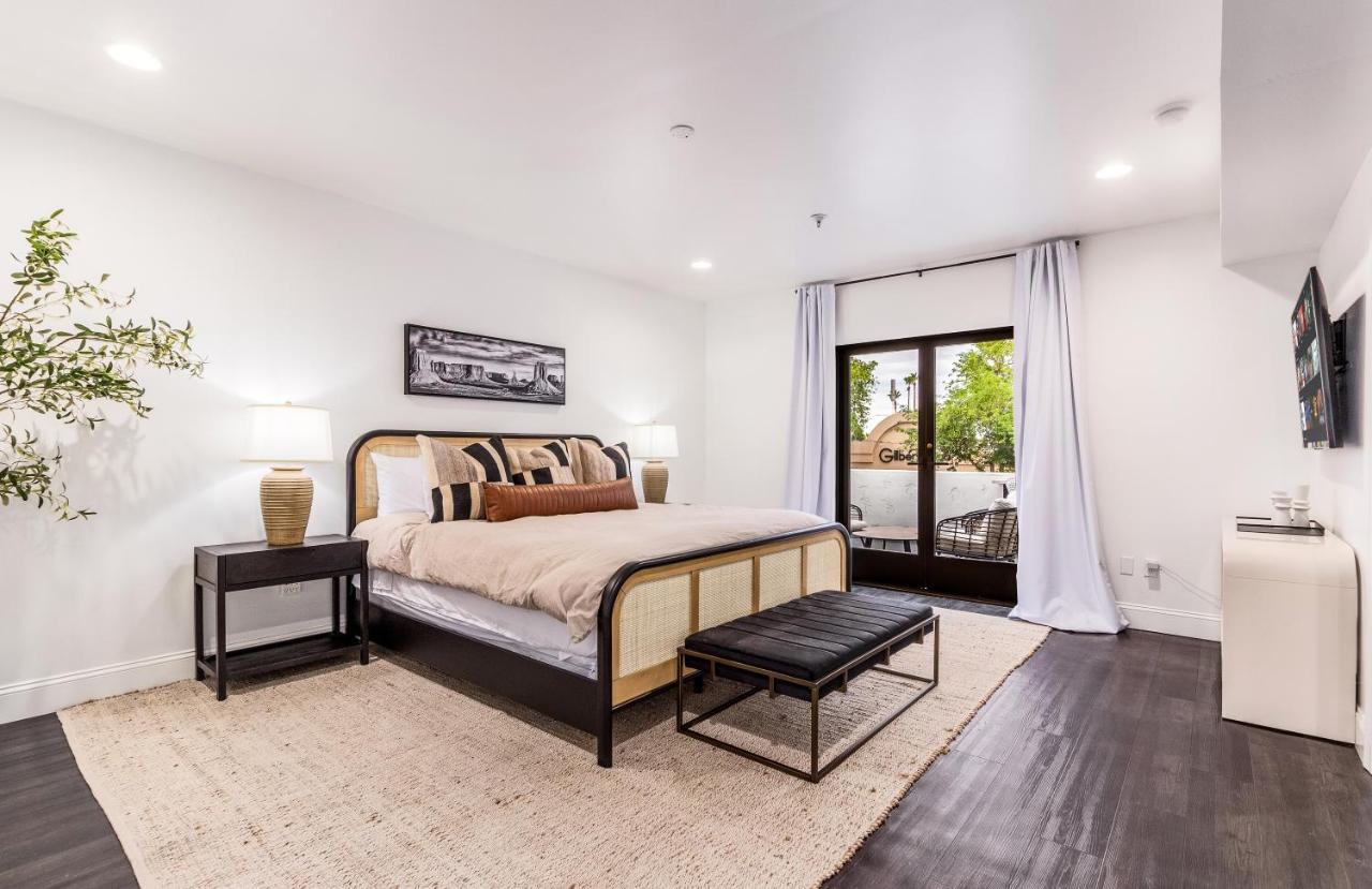 Live Above Shops And Restaurants In Oldtown *