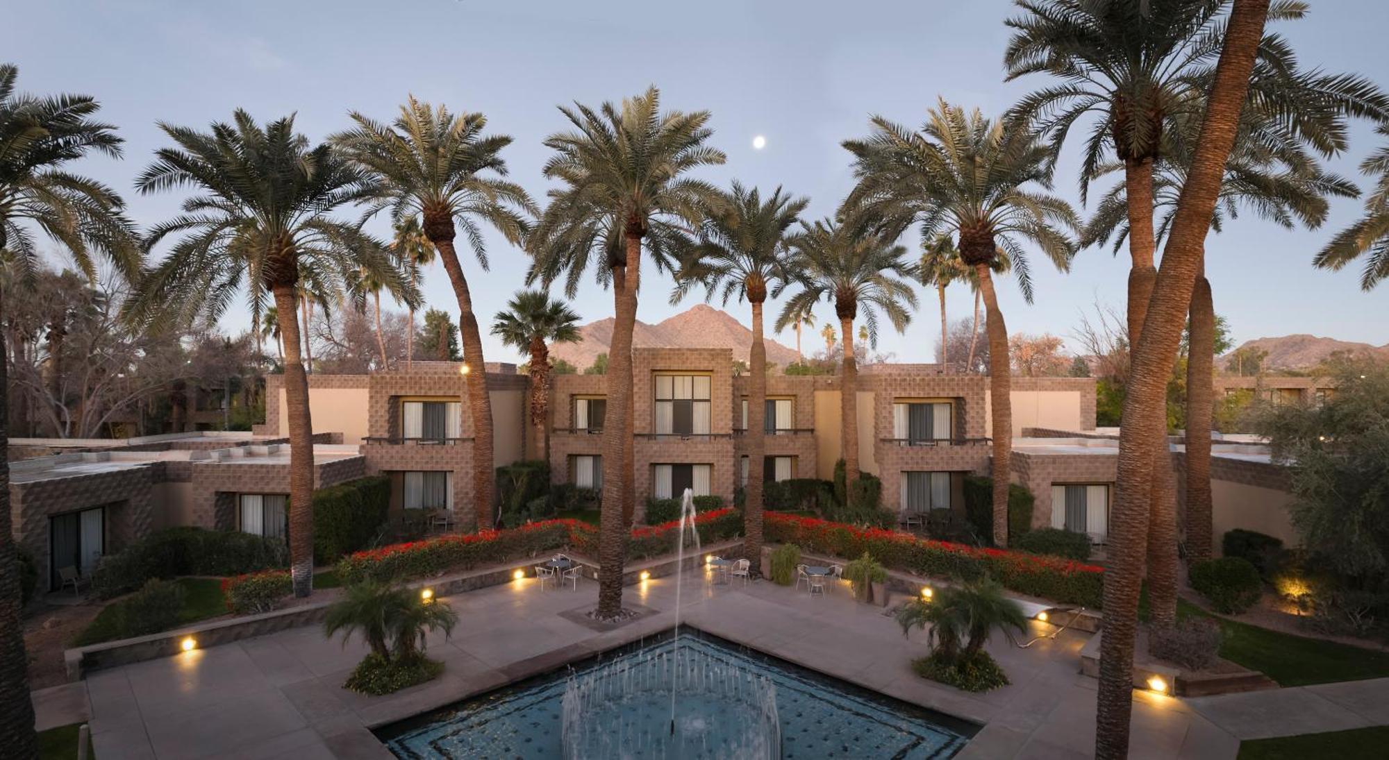 Doubletree By Hilton Paradise Valley