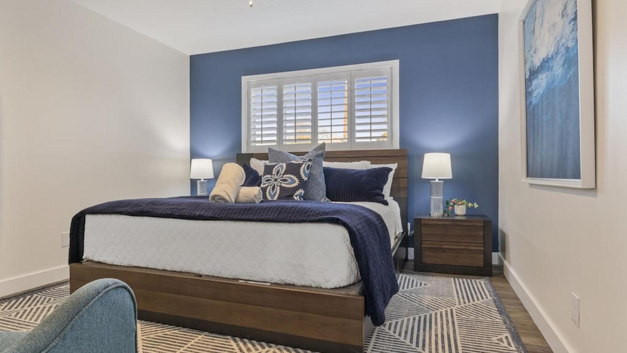 Casa de férias Just Listed Modern Classy 4 Bdrm Heart Of Oldtown