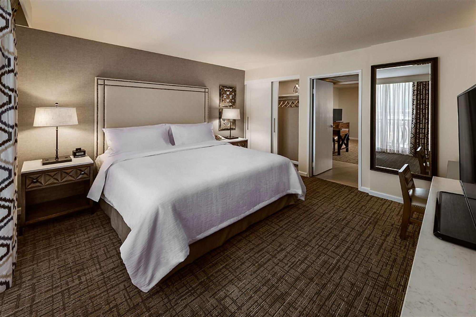 Embassy By Hilton Resort 4*
