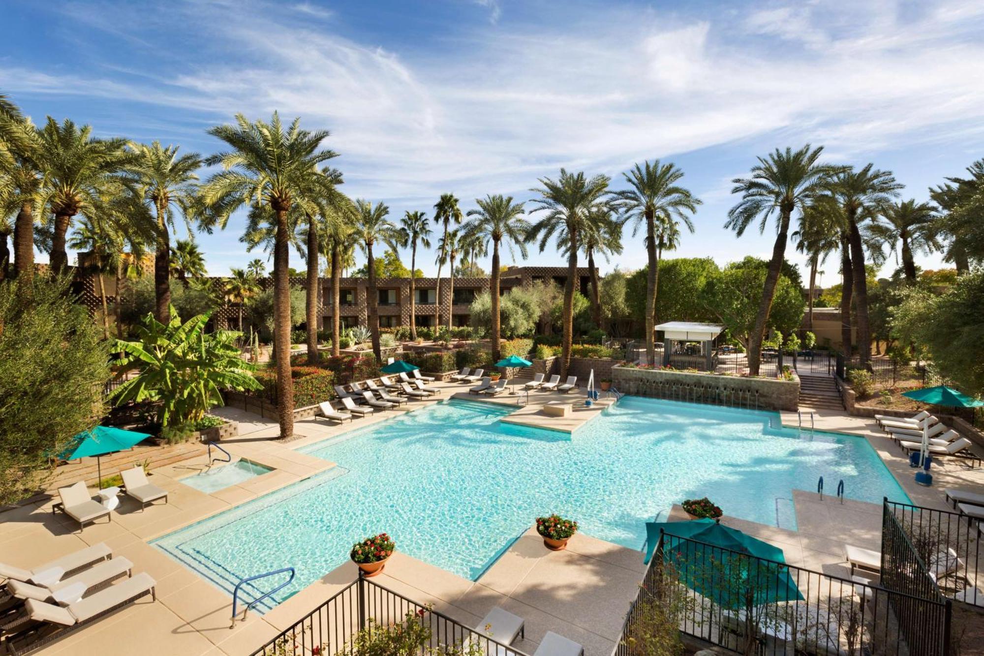Doubletree By Hilton Paradise Valley 4*