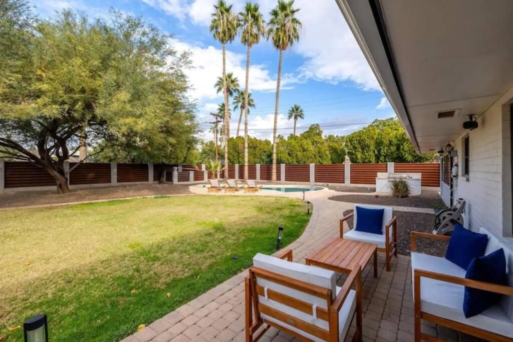 Sunshine On Sells, Pool & Bbq Grill * Scottsdale