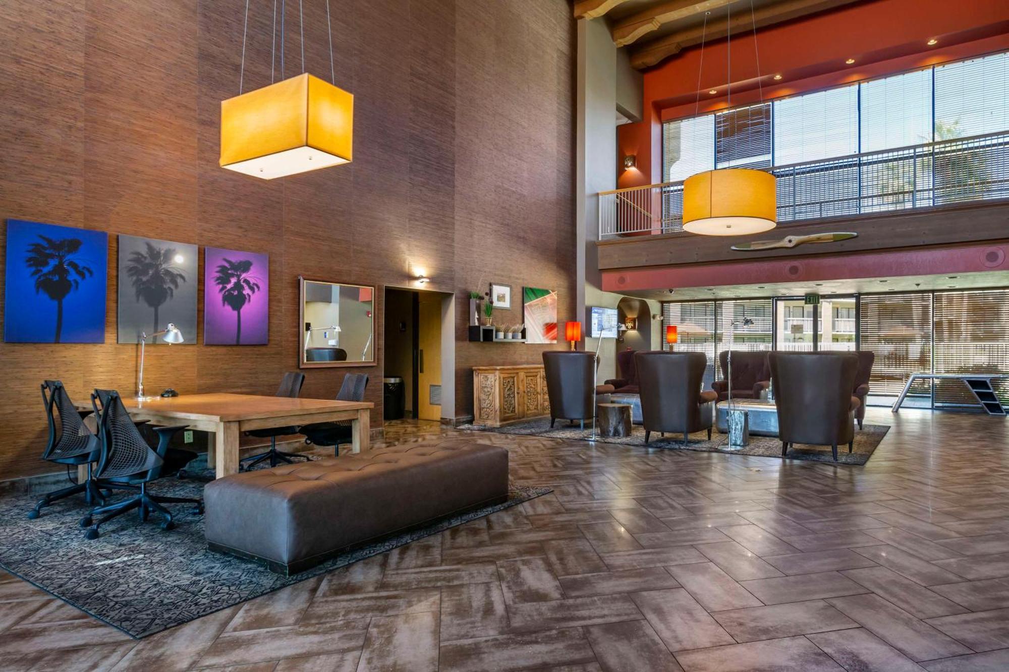 Western Thunderbird Scottsdale