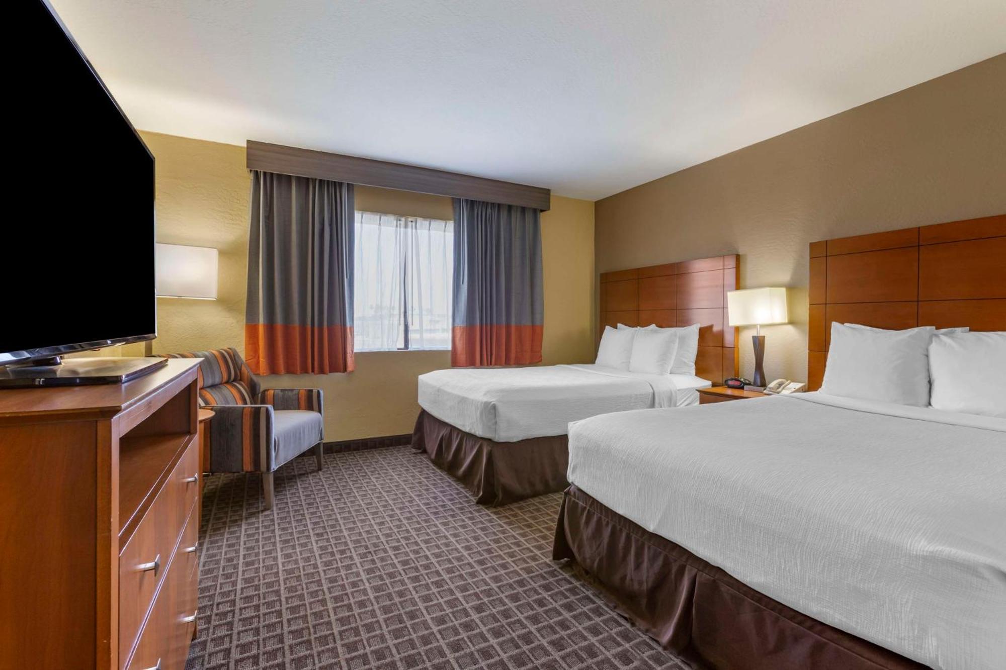 Hotel Western Thunderbird