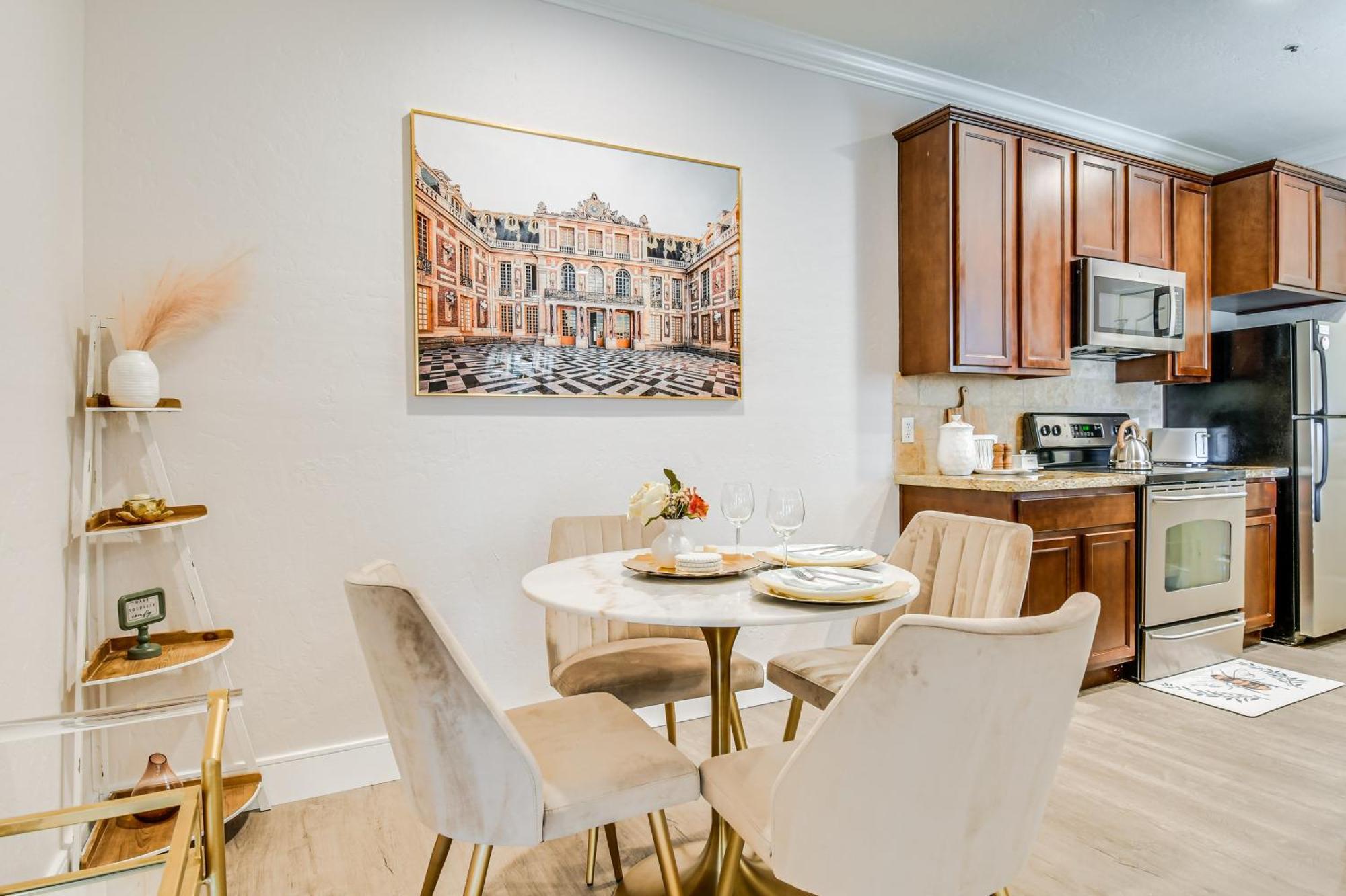 Lovely Retreat Pool And Hot Tub Access! Apartment