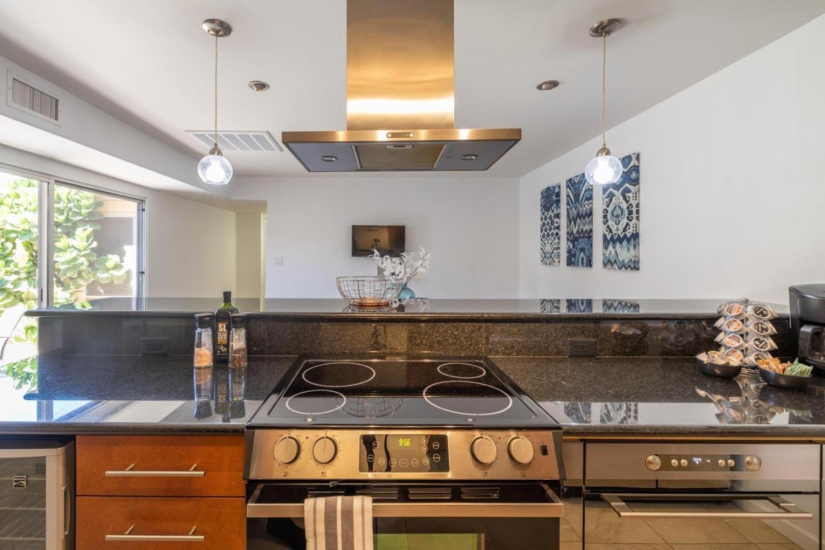 Orange Blossom Apartment