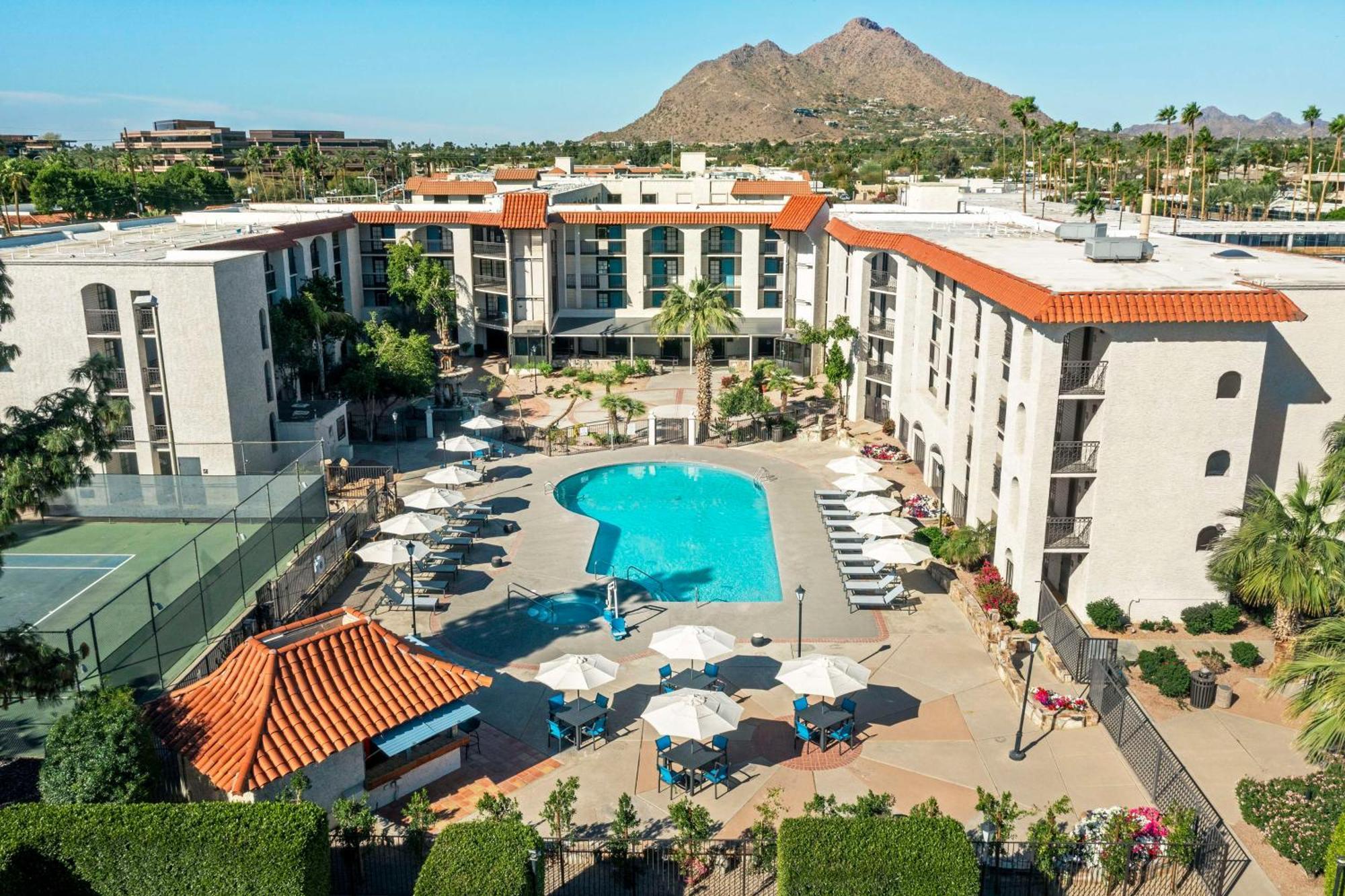 Resort Embassy By Hilton Scottsdale
