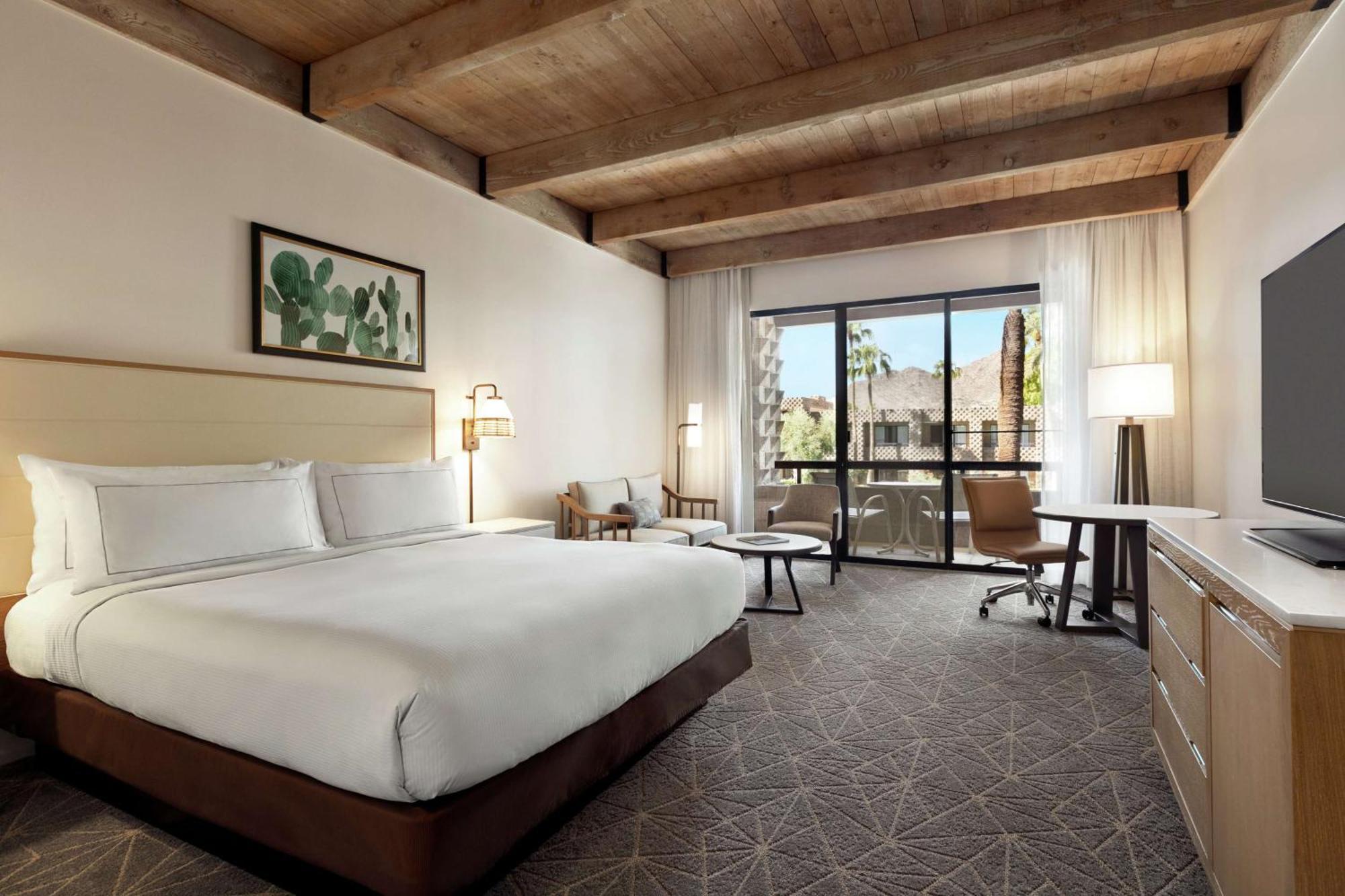 Doubletree By Hilton Paradise Valley 4*