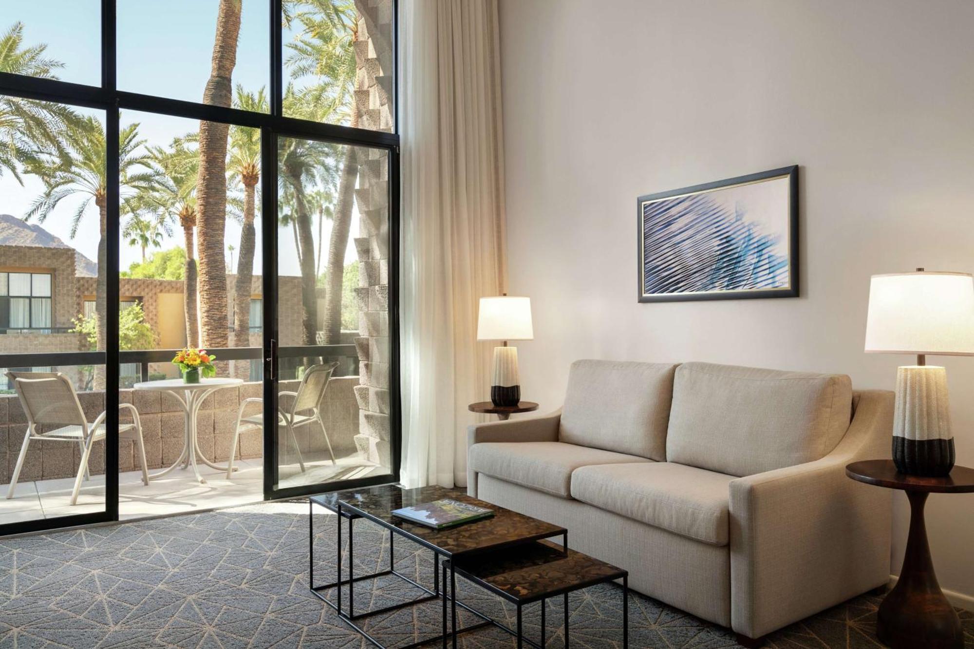 Doubletree By Hilton Paradise Valley 4*