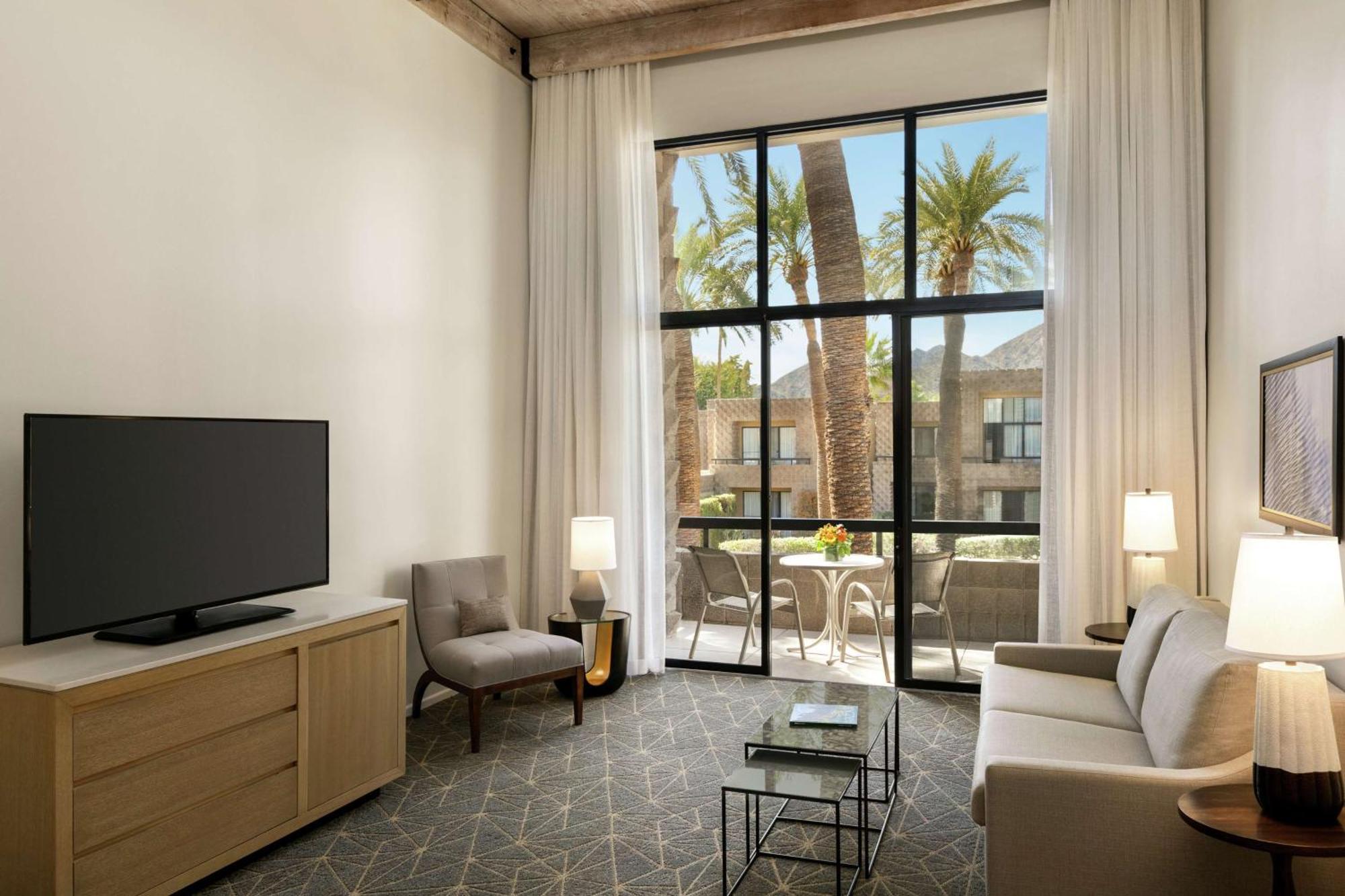 Doubletree By Hilton Paradise Valley