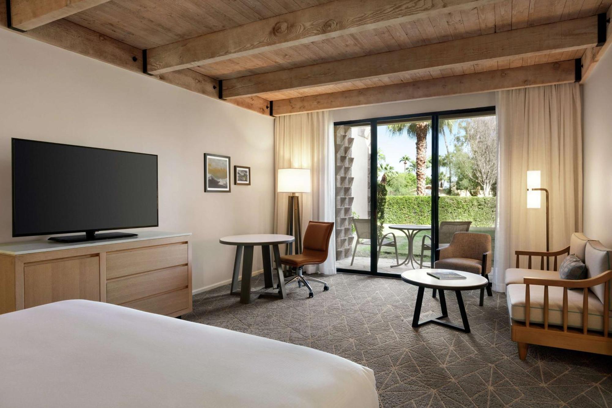 Doubletree By Hilton Paradise Valley