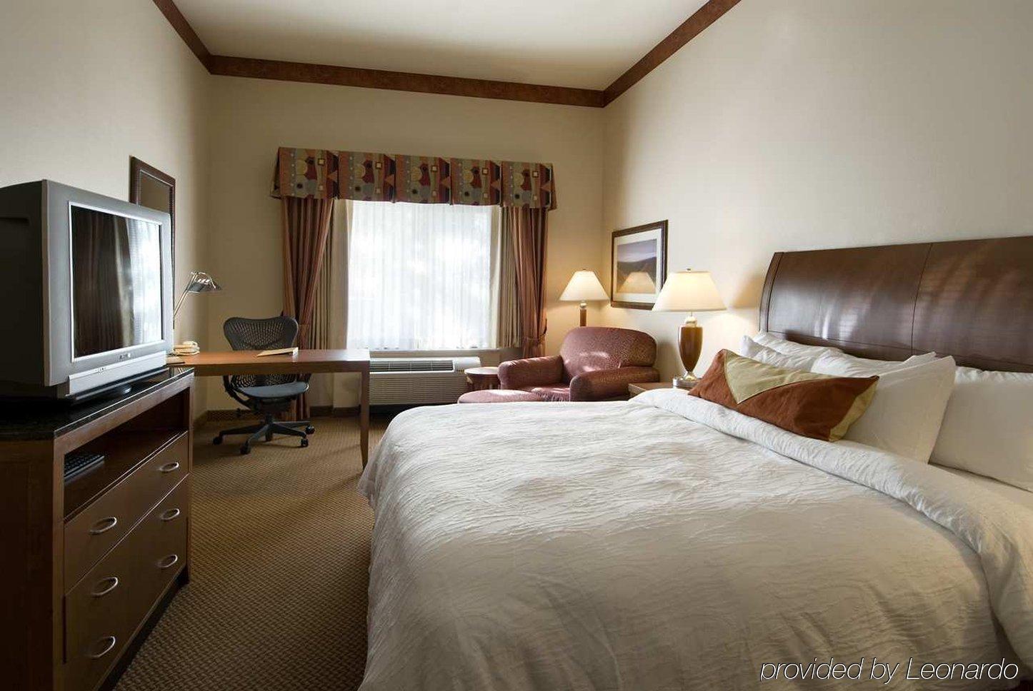 Hilton Garden North/perimeter Center Hotel 3*