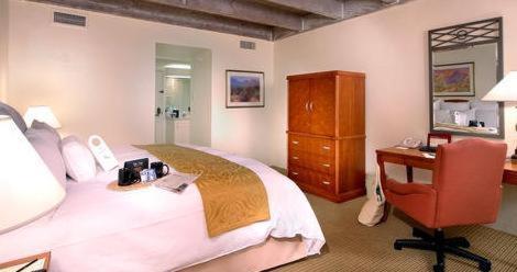 Hotel Cottonwoods & 3*