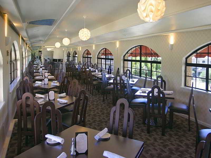 Embassy By Hilton Scottsdale