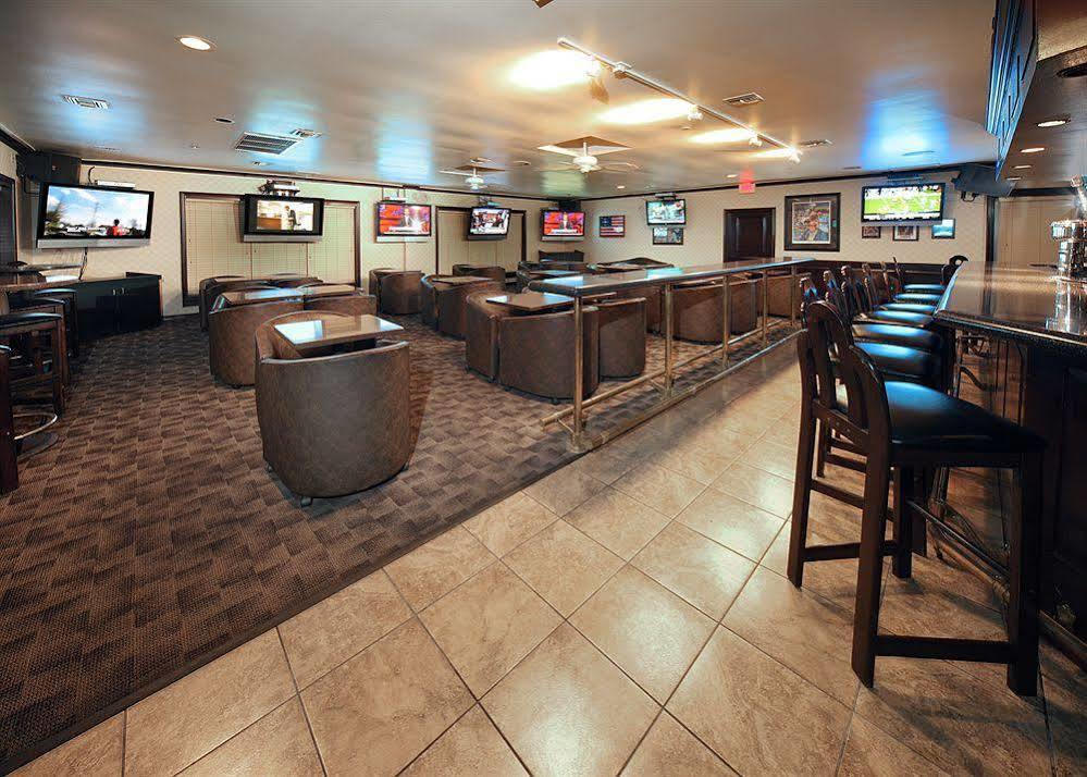 Embassy By Hilton Scottsdale