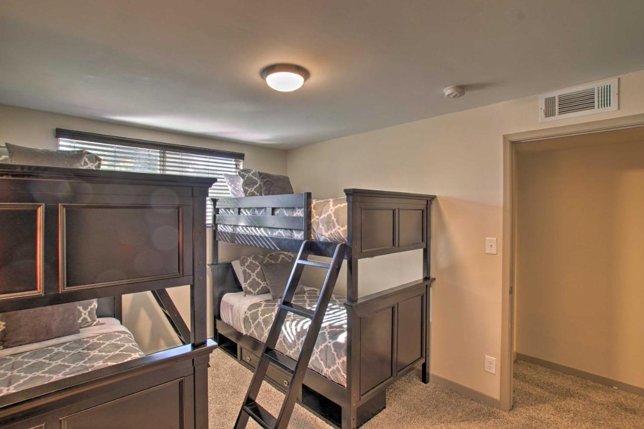 Holiday home Upscale With Pool 3 Mi To Old Town!