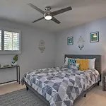 Modern Scottsdale Gem With Pool, Games, Patio And More