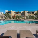 Modern Townhouse-Walk 2 Oldtown-4 Heated Pools