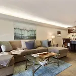 Old Town Condo With 2 King Size Suites