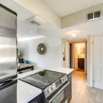 Scottsdale Condo Near Fashion Square And Old Town