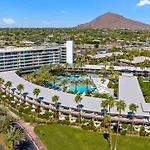 Hotel Valley Ho