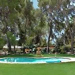 Smoketree Resort And Bungalows