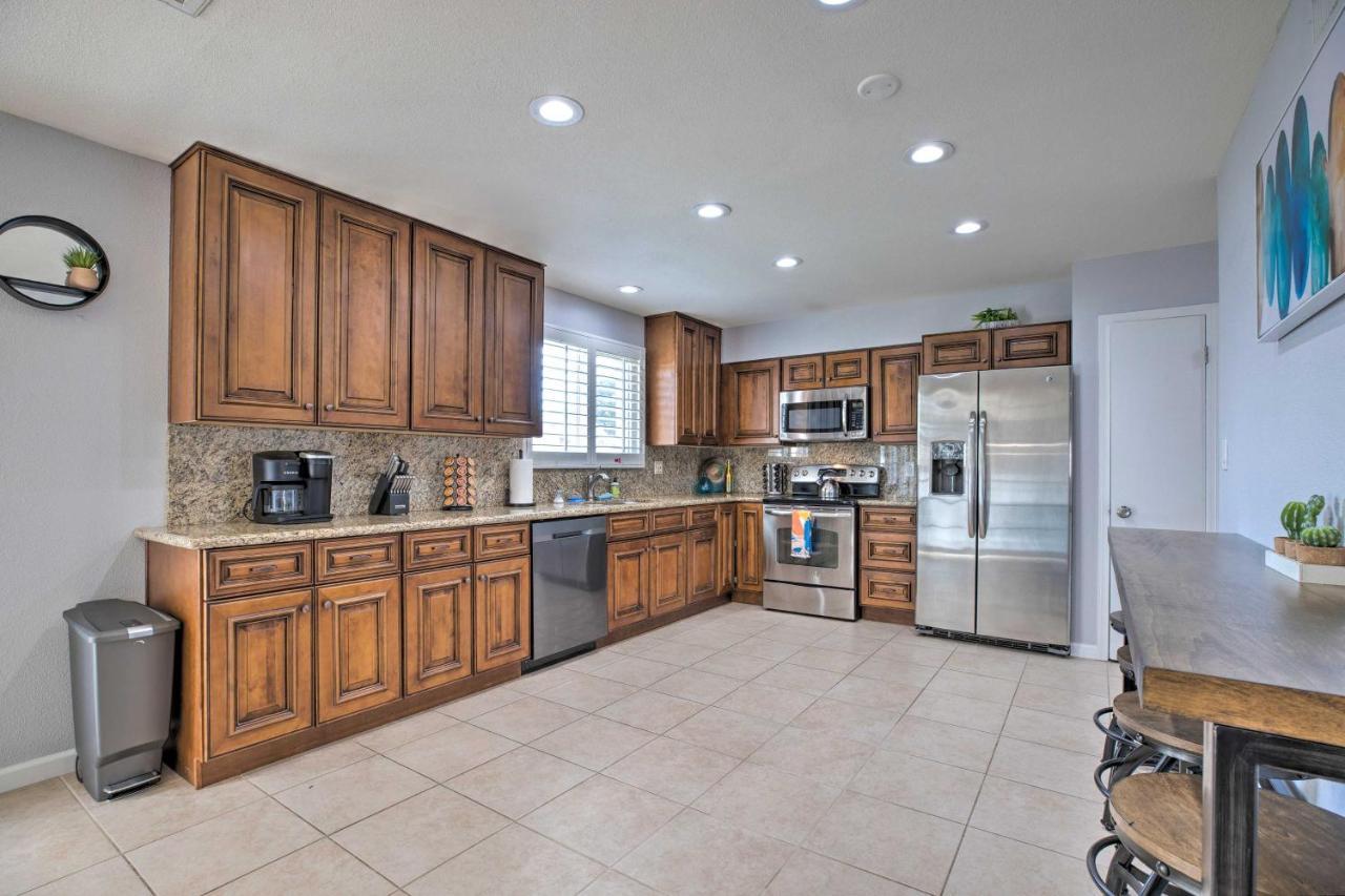 Modern Gem With Pool, Games, Patio And * Scottsdale