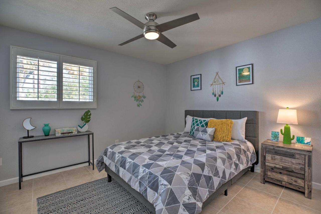 Modern Gem With Pool, Games, Patio And Holiday home *