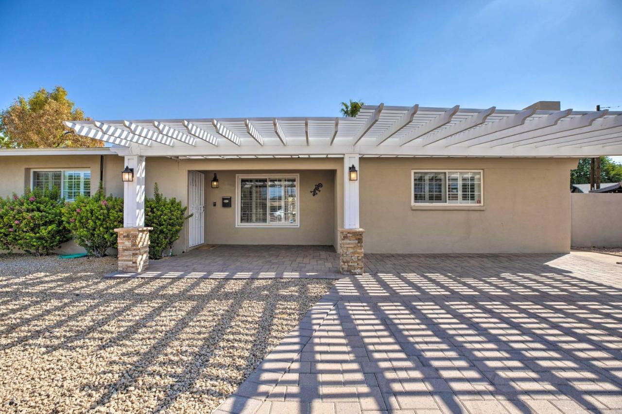Modern Gem With Pool, Games, Patio And Holiday home