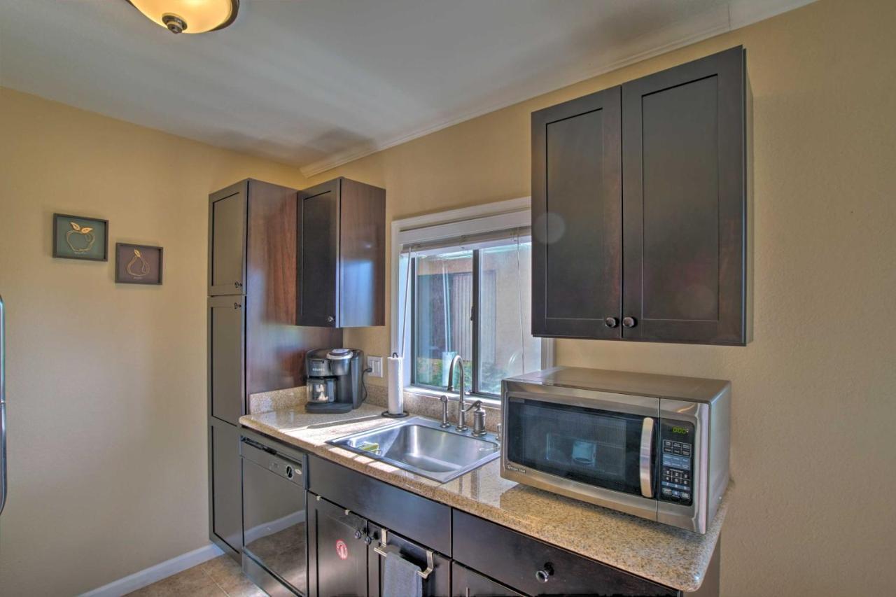 On Golf Course With Pool Access! Apartment *