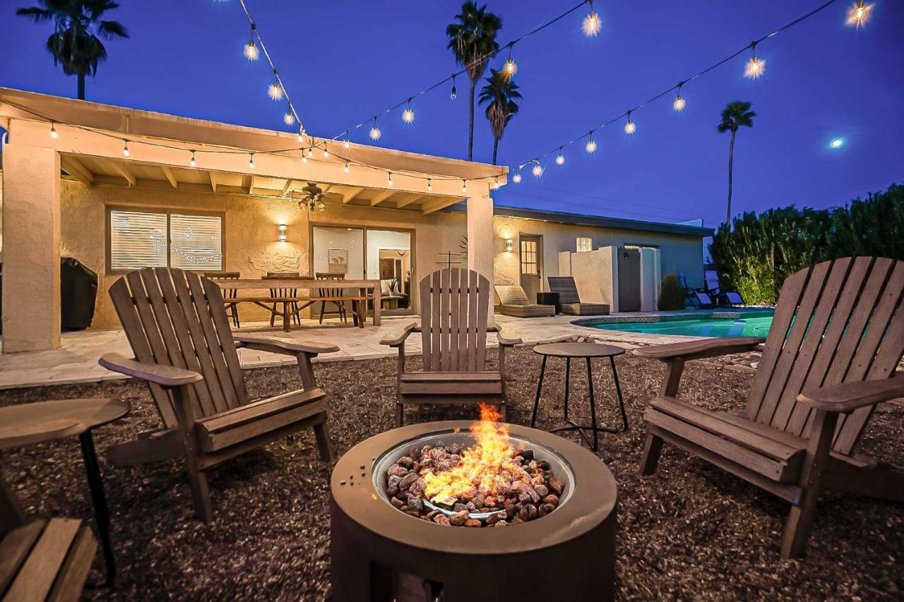 Adobe With Backyard Oasis! Holiday home *